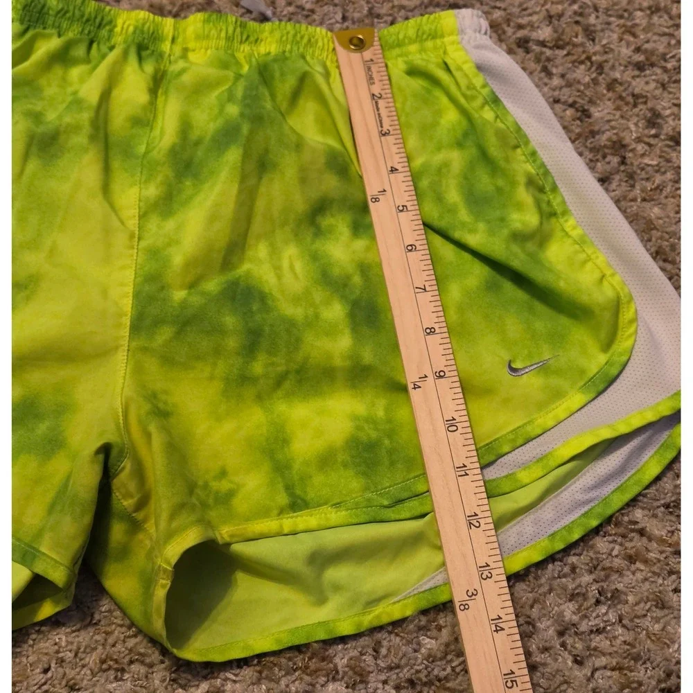 Nike Dri-Fit Tempo Running Shorts Women's Size Large Green Yellow Tie Dye‎